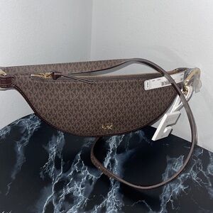 Michael Kors Reversible Leather Fanny Pack Belt Bag S/M Brown Gold AUTHENTIC NEW